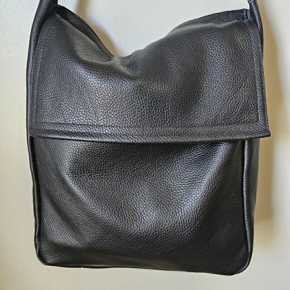 EUC LIKE NEW FOKS FORM BLACK SOFT GENUINE LEATHER TOTE LARGE - Picture 2 of 16